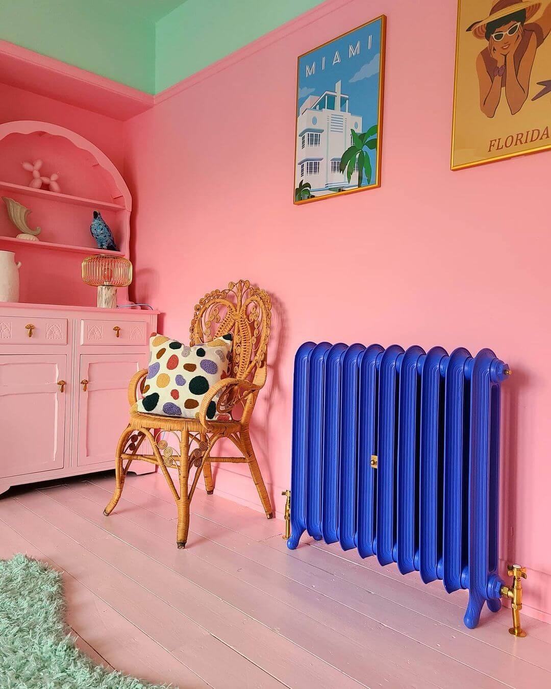 fallback alt text two