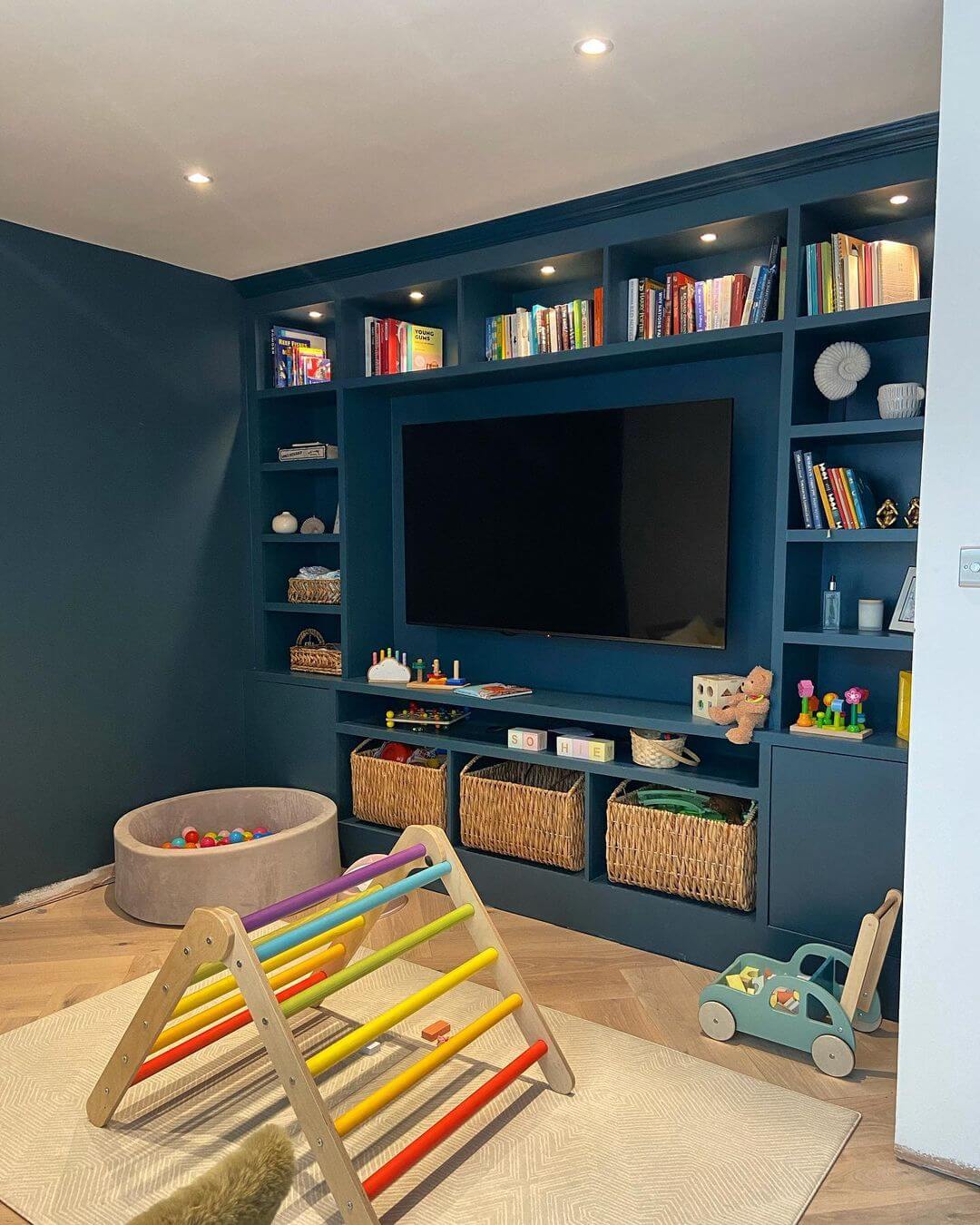 fallback alt text two