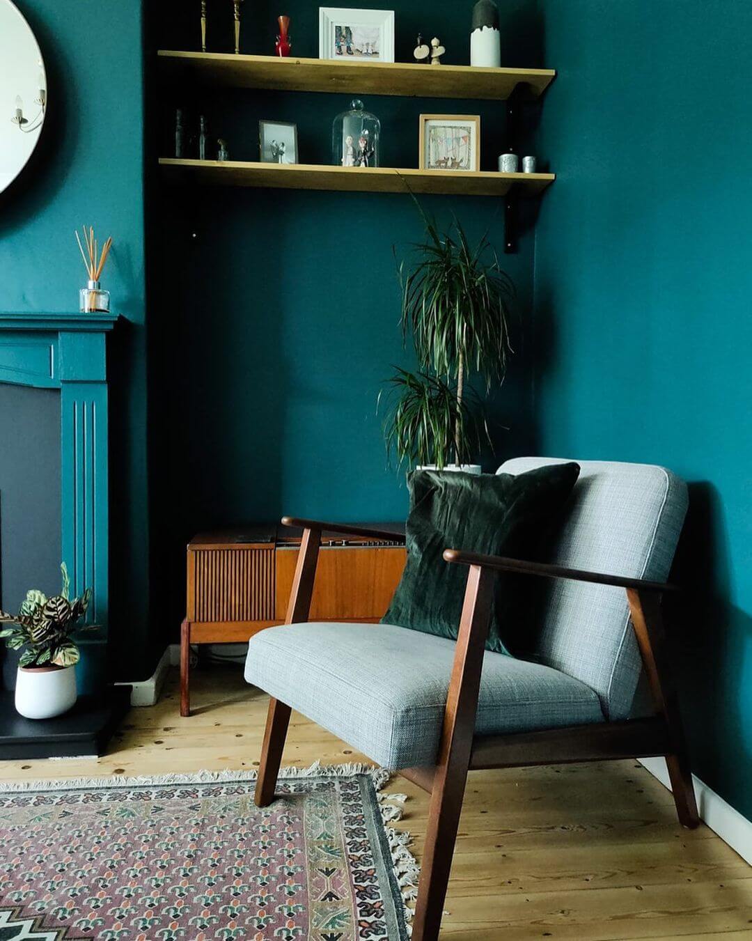 fallback alt text two